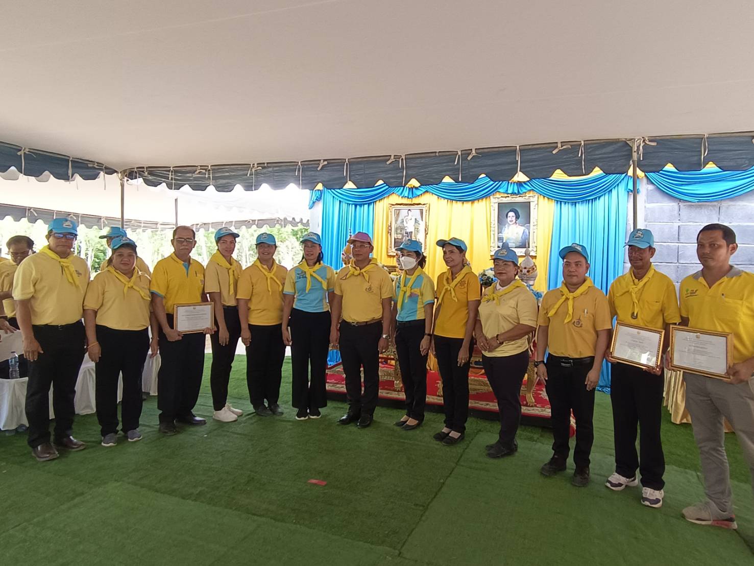 ศจพ.จ.ระยอง ร่วมกับ ศจพ.อ.นิคมพัฒนา ขับเคลื่อนกิจกรรมเฉลิมพระเกียรติสมเด็จพระนางเจ้าสิริกิติ์ พระบรมราชินีนาถ พระบรมราชชนนีพันปีหลวง 12 สิงหาคม 2566 เนื่องในโอกาสมหามงคลเฉลิมพระชนมพรรษา 91 พรรษา (จิตอาสามอบบ้านผู้ยากไร้)