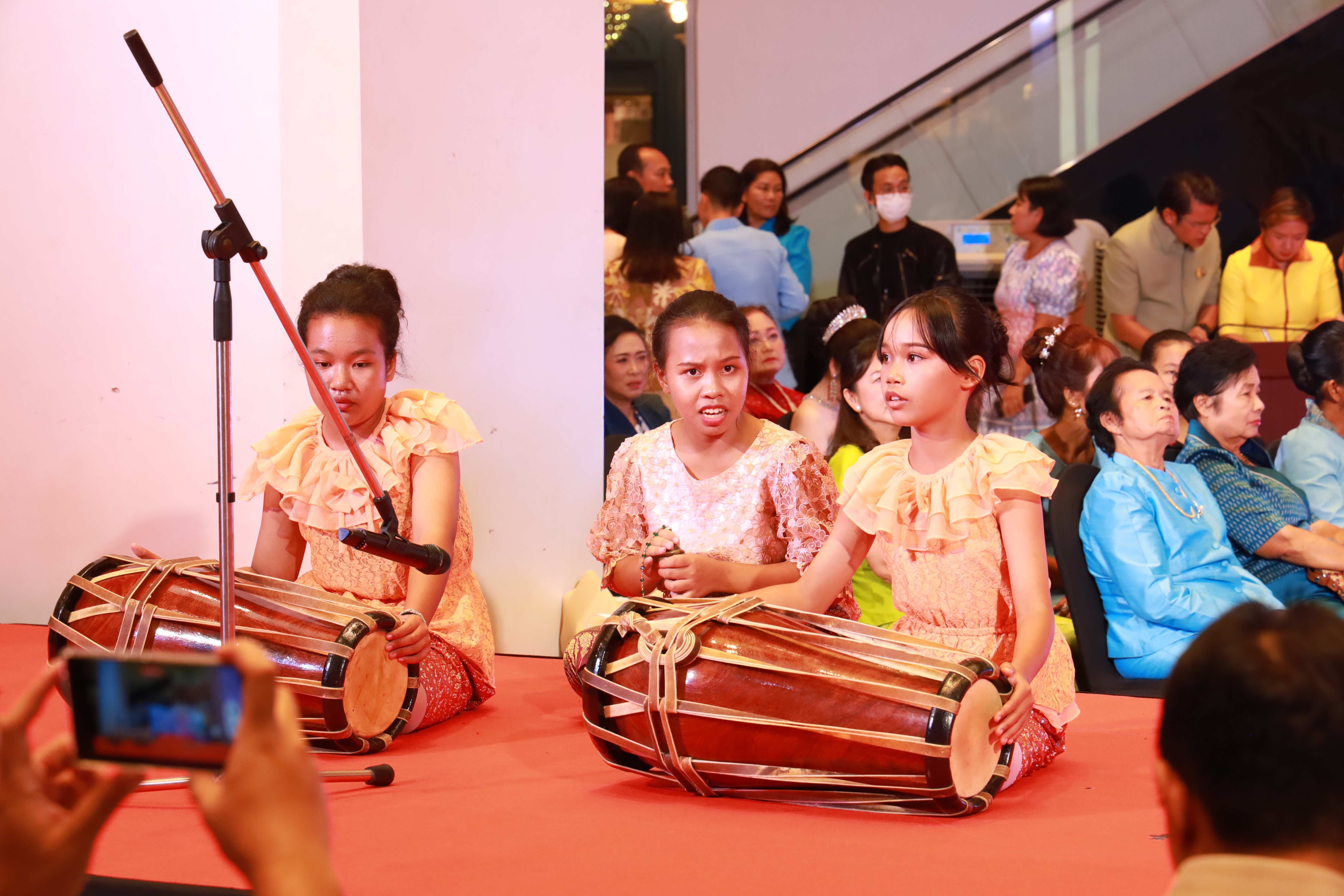 พช.ระยอง บูรณาการทุกภาคส่วน จัดงาน “สตรีระยอง สืบสานอนุรักษ์ศิลป์ ผ้าถิ่นไทย เทิดไท้พระบรมราชชนนีพันปีหลวง”