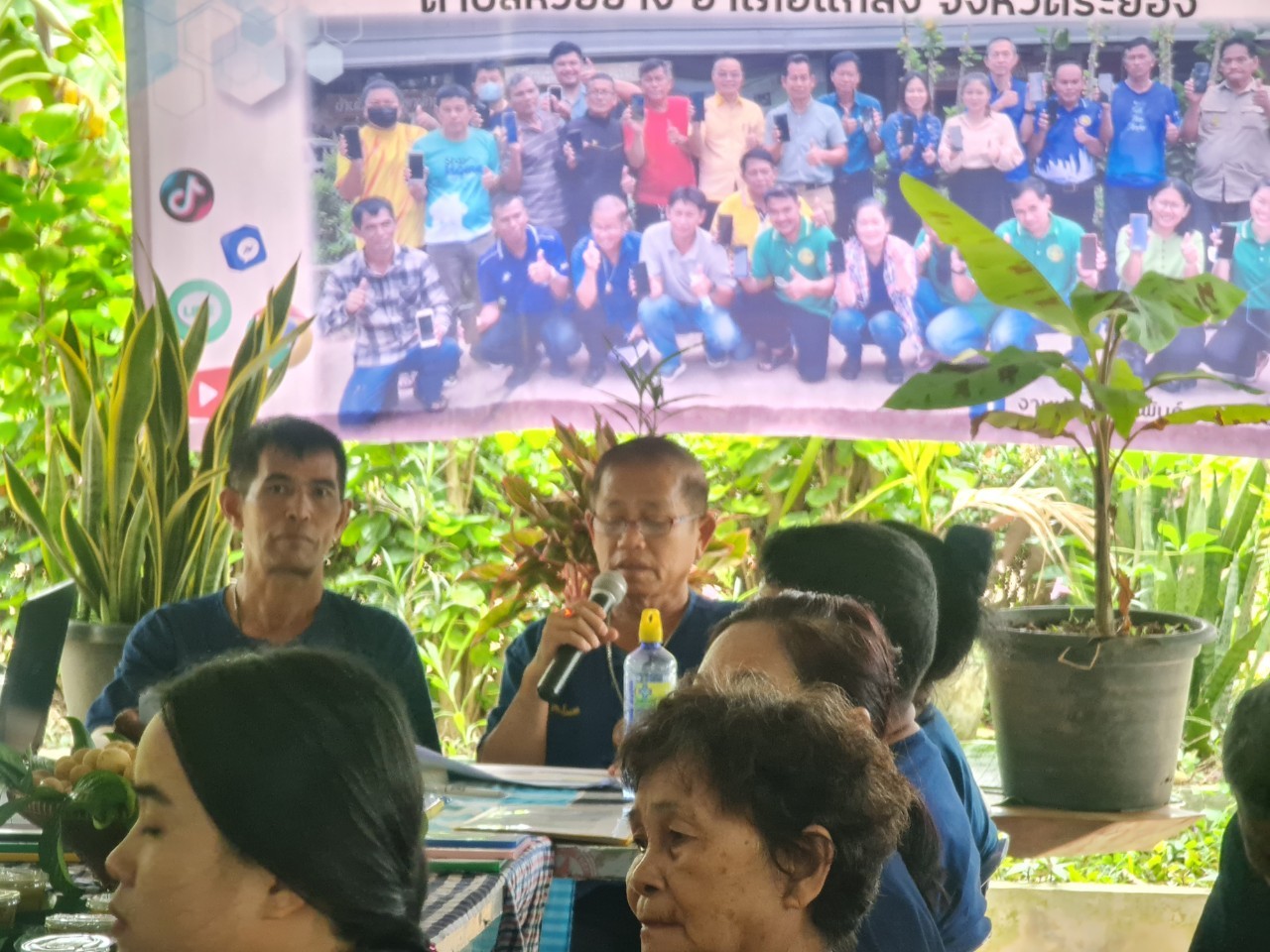 พช.ระยอง ลงพื้นที่ ตำบลห้วยยาง สนับสนุนการนำเสนอผลงานการประกวดสารสนเทศตำบลต้นแบบเพื่อพัฒนาคุณภาพชีวิต ระดับประเทศ ประจำปีงบประมาณ พ.ศ.2566