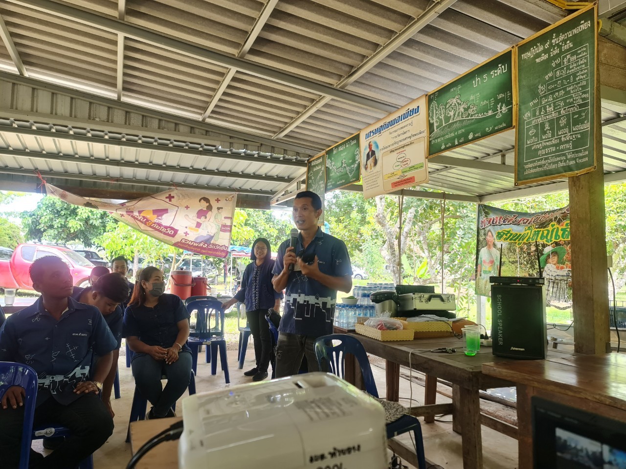 พช.ระยอง ลงพื้นที่ ตำบลห้วยยาง สนับสนุนการนำเสนอผลงานการประกวดสารสนเทศตำบลต้นแบบเพื่อพัฒนาคุณภาพชีวิต ระดับประเทศ ประจำปีงบประมาณ พ.ศ.2566