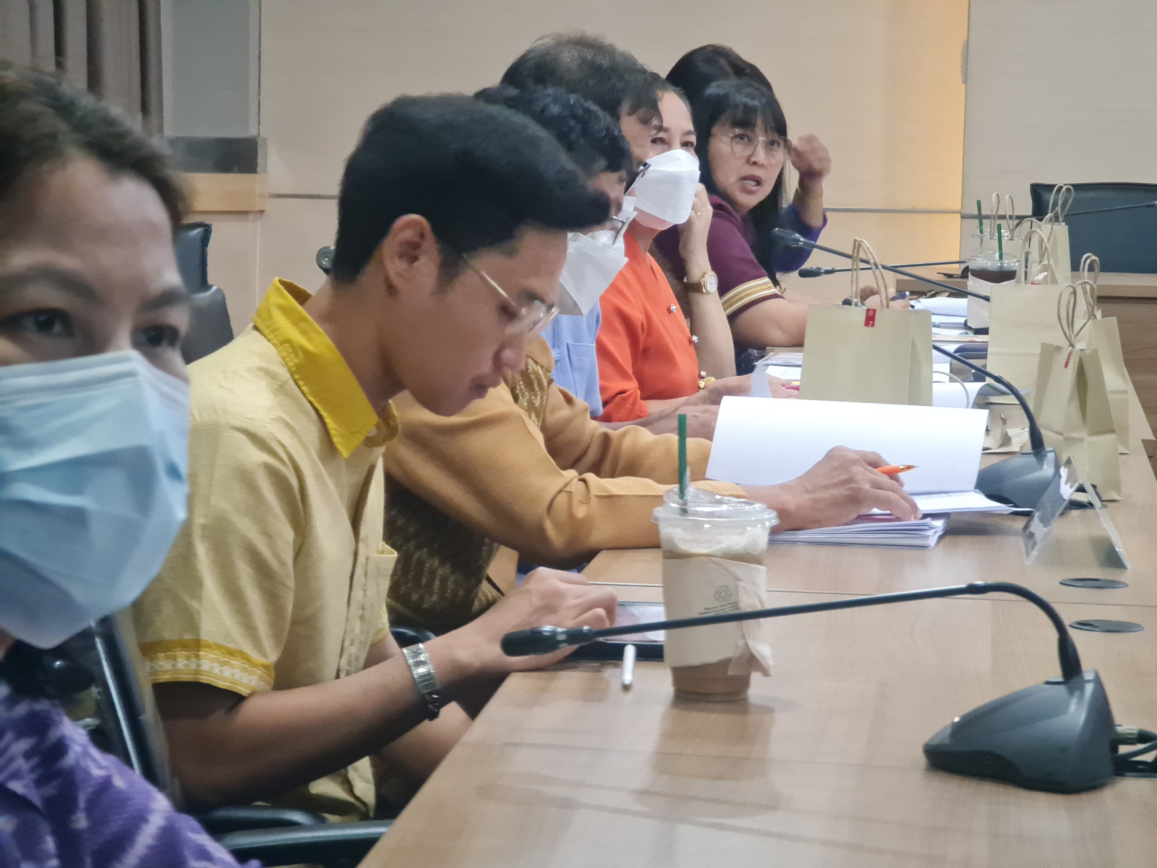 พช.ระยอง จัดประชุมนำเสนอผลการจัดเก็บและรับรองคุณภาพข้อมูล จปฐ. และ กชช. 2ค ประจำปีงบประมาณ พ.ศ. 2566 ระดับจังหวัด