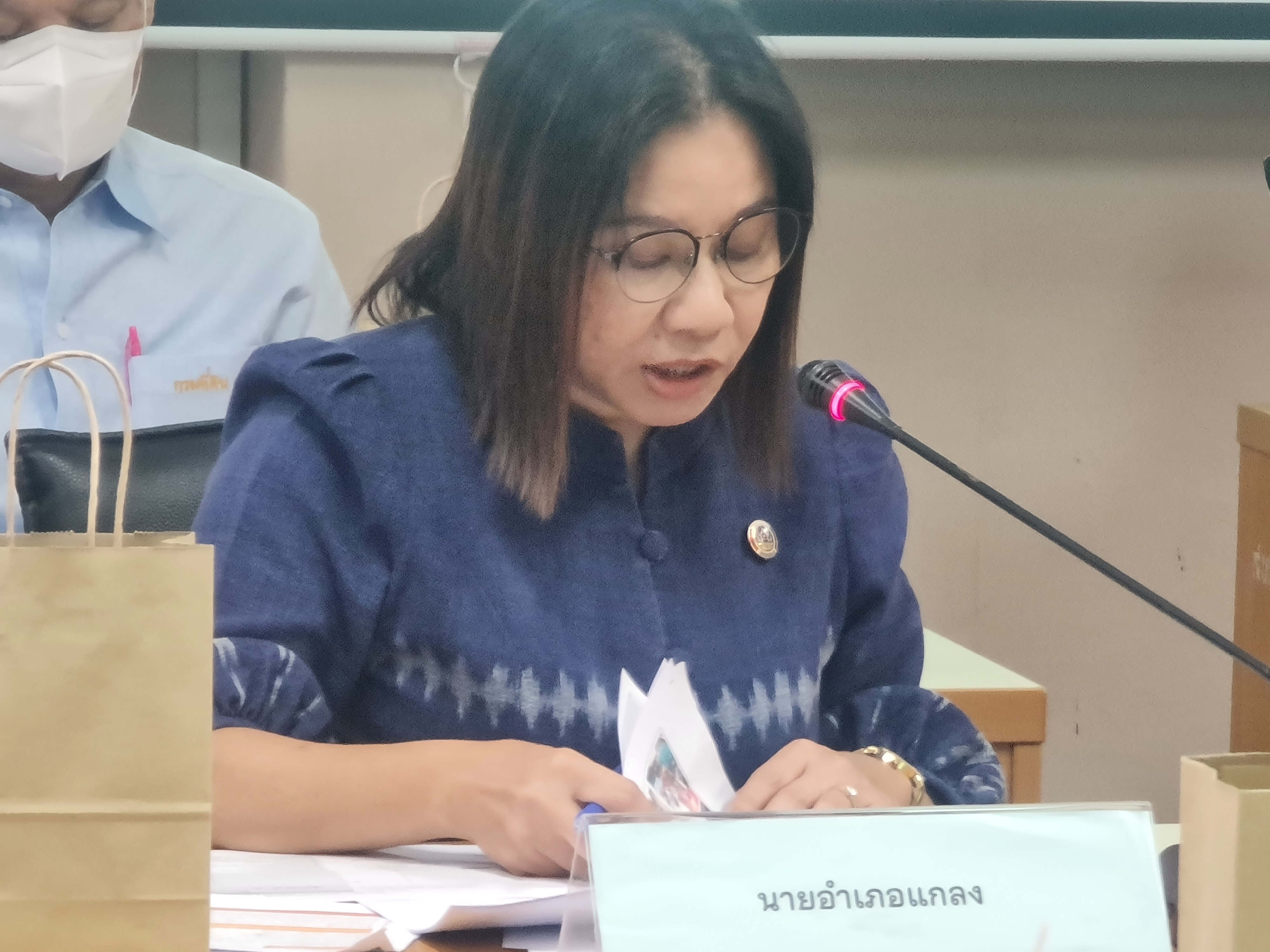 พช.ระยอง จัดประชุมคณะกรรมการบริหารศูนย์อำนวยการขจัดความยากจนและพัฒนาคนทุกช่วงวัยอย่างยั่งยืนตามหลักปรัชญาของเศรษฐกิจพอเพียงจังหวัดระยอง (คจพ.จ.ระยอง) ครั้งที่ 4/2566