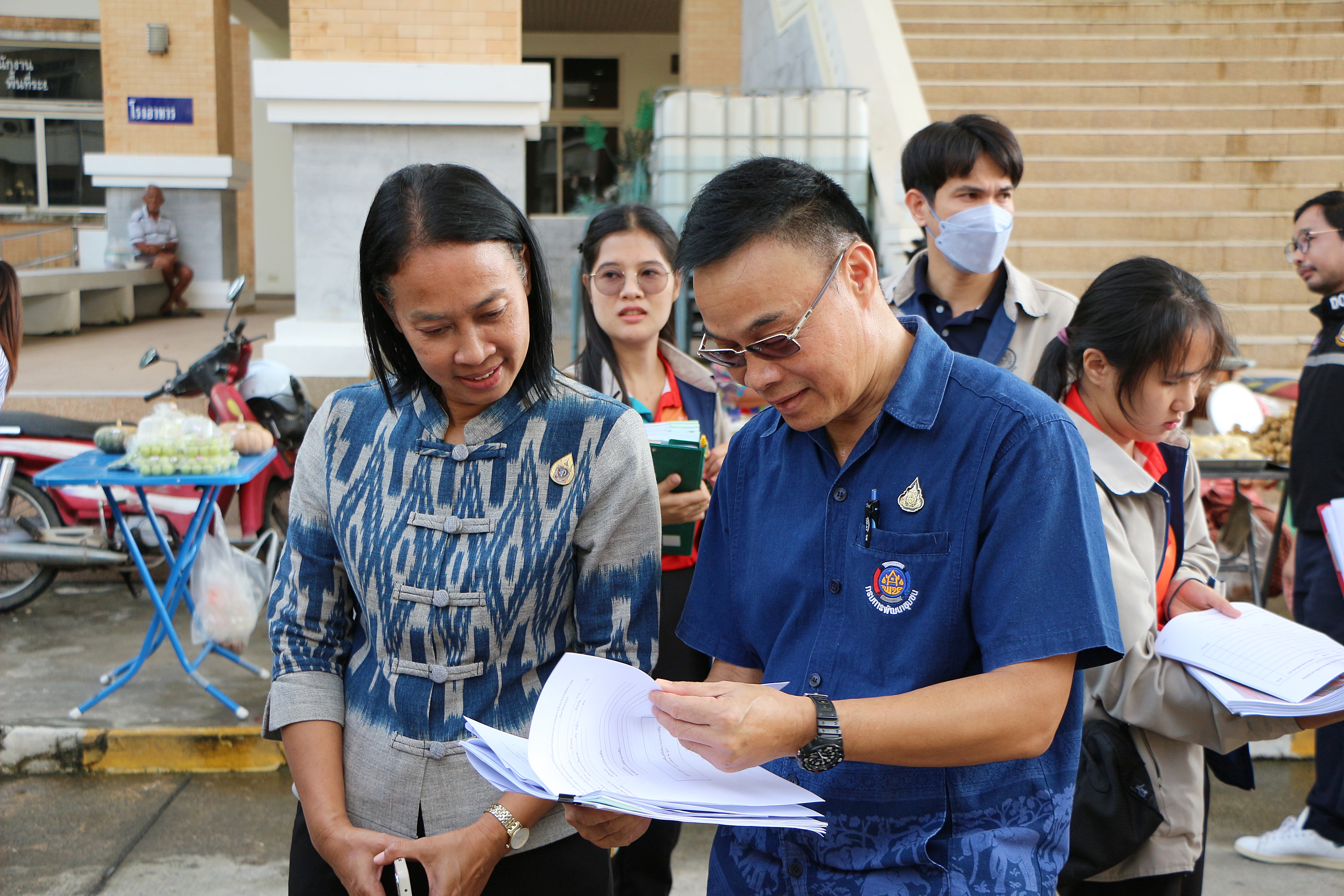 พช.ระยอง ร่วมกับกระทรวงแรงงานฯ และภาคีเครือข่าย Kick off ลงพื้นที่ 7 อำเภอ ให้การช่วยเหลือครัวเรือนแรงงานในอิสราเอล” 