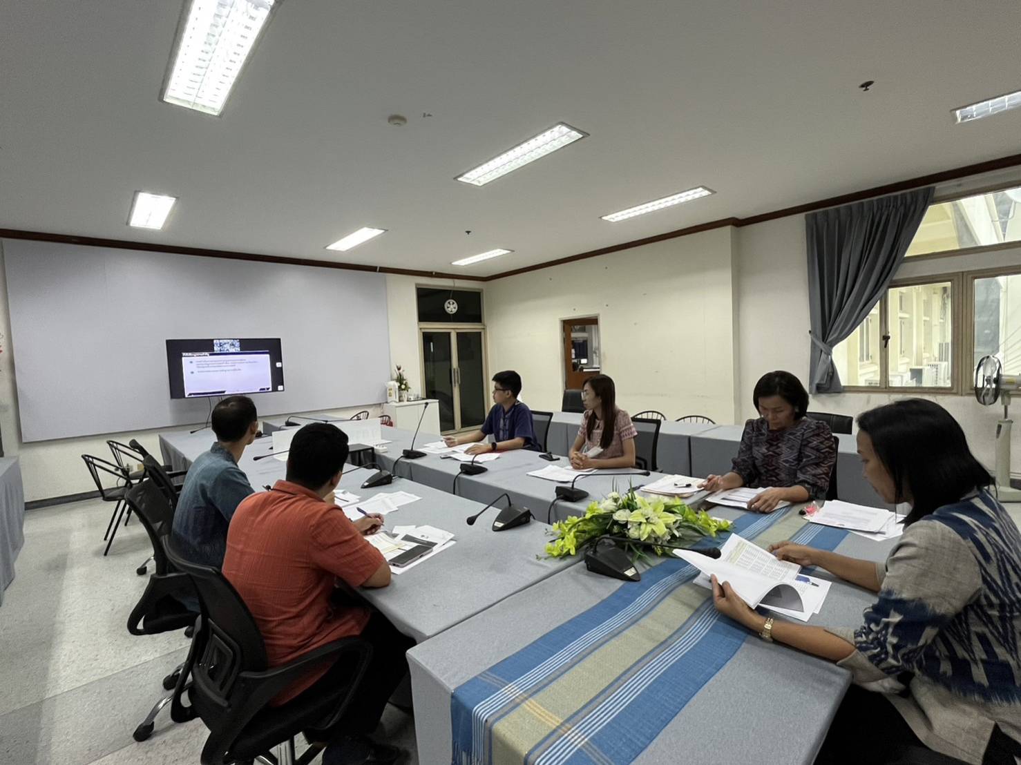 พช.ระยอง ร่วมประชุมชี้แจงแนวทางการดำเนินงานกองทุนพัฒนาบทบาทสตรี ประจำปีงบประมาณ 2567 ผ่านระบบวีดิทัศน์ทางไกล (Video Conference) ครั้งที่ 9/2566 