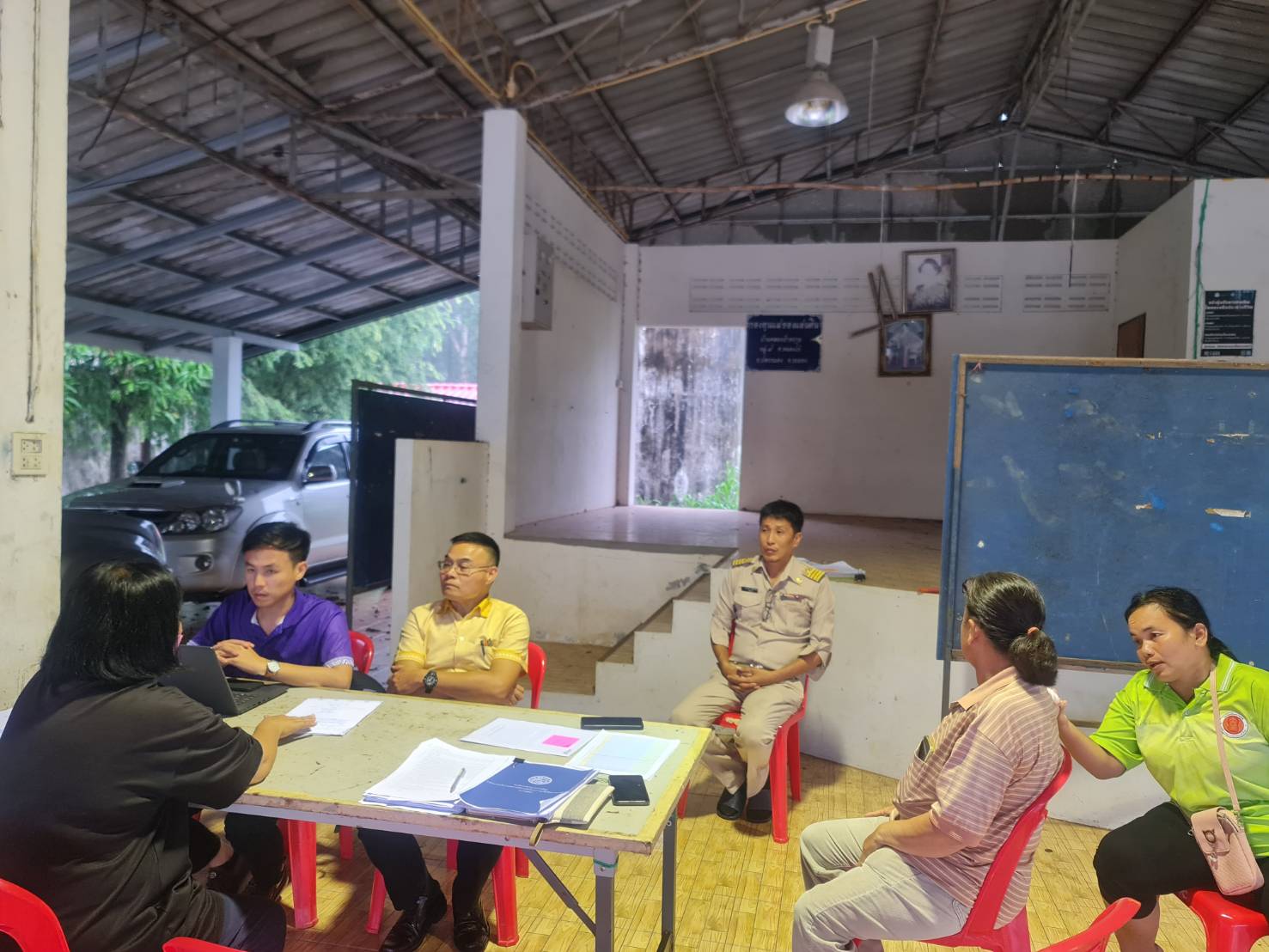 พช.ระยอง ลงพื้นที่ติดตามโครงการแก้ไขปัญหาความยากจน (กข.คจ.) บ้านคลองป่าหวาย อำเภอปลวกแดง