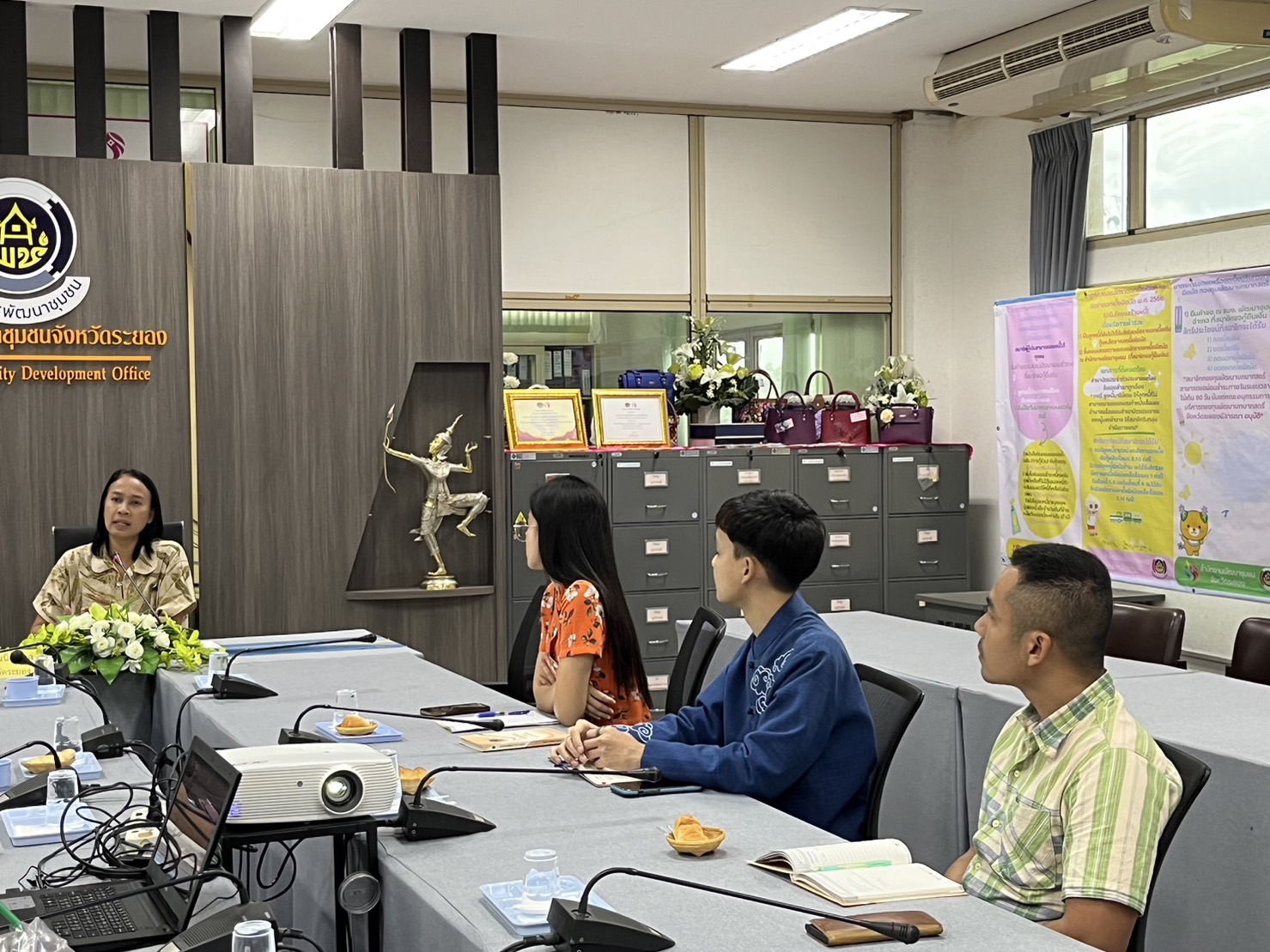 พช.ระยอง ประชุมเตรียมความพร้อมขับเคลื่อนงานพัฒนาชุมชนจังหวัดระยอง ประจำปีงบประมาณ พ.ศ. 2567