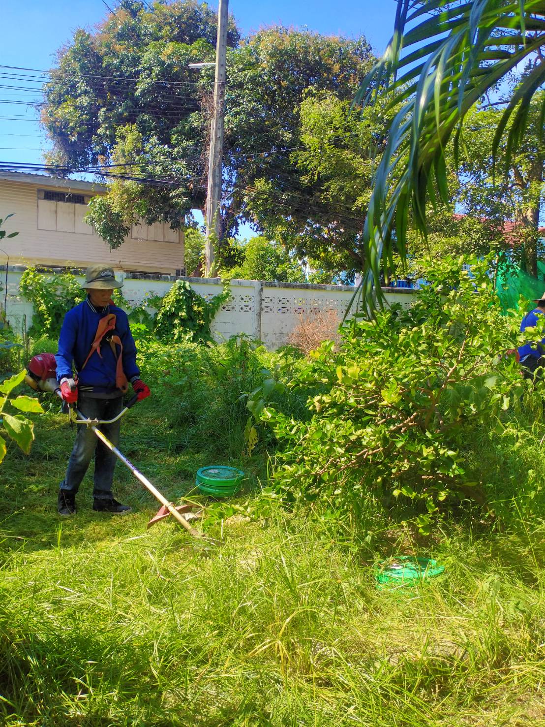 พช.ระยอง ลงพื้นที่ติดตามโครงการ กข.คจ. อ.วังจันทร์ 