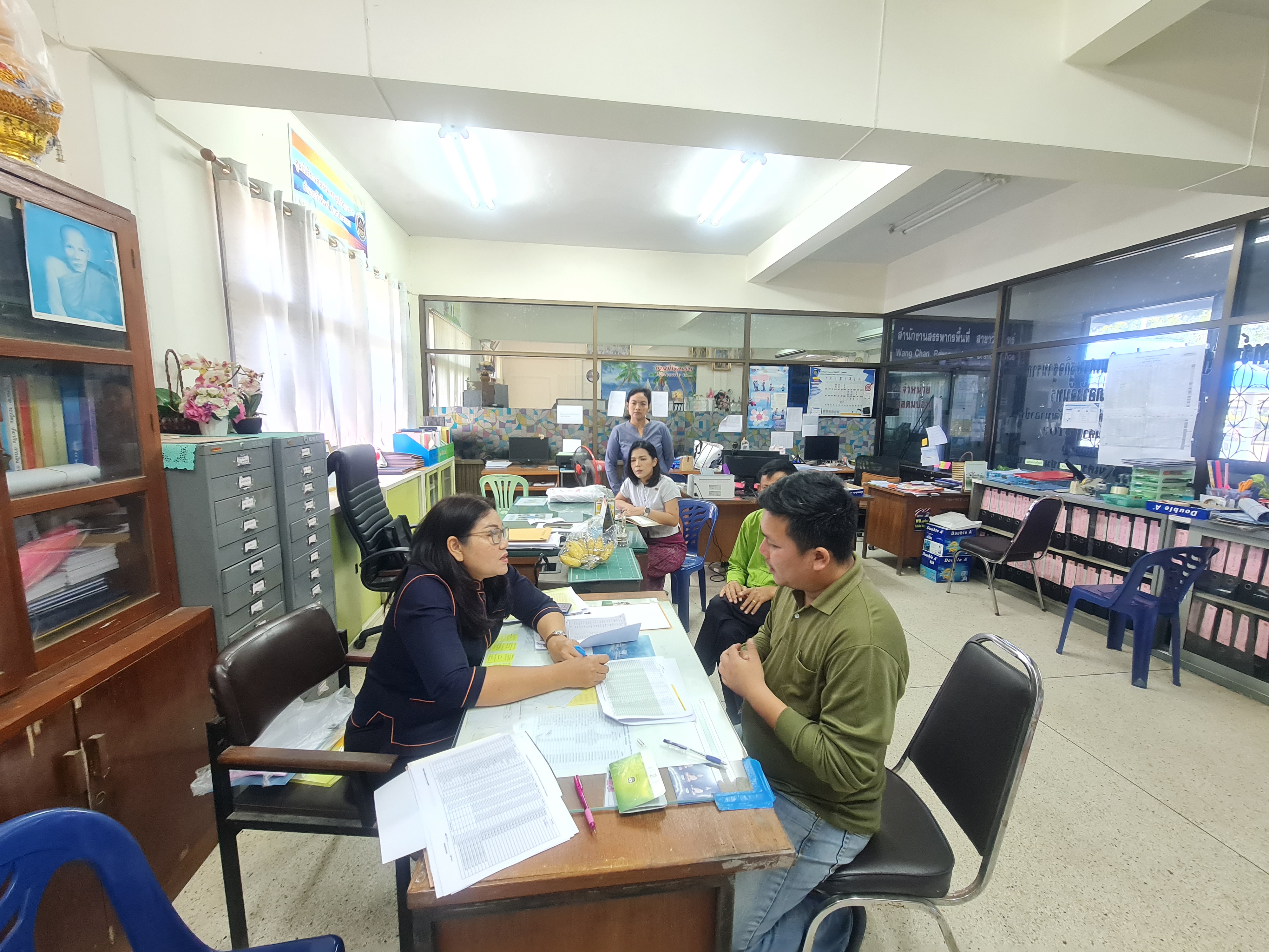 พช.ระยอง ลงพื้นที่ติดตามโครงการ กข.คจ. อ.วังจันทร์