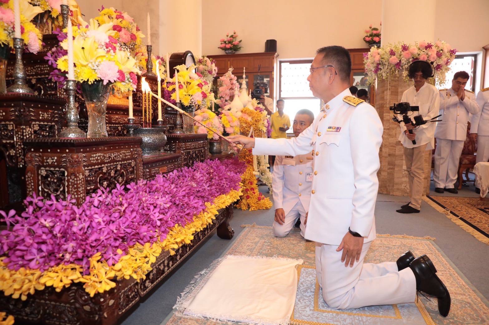 พระบาทสมเด็จพระเจ้าอยู่หัว ทรงพระกรุณาโปรดเกล้าฯ พระราชทานผ้าพระกฐิน ประจำปี พ.ศ. 2566 ให้กรมการพัฒนาชุมชน
