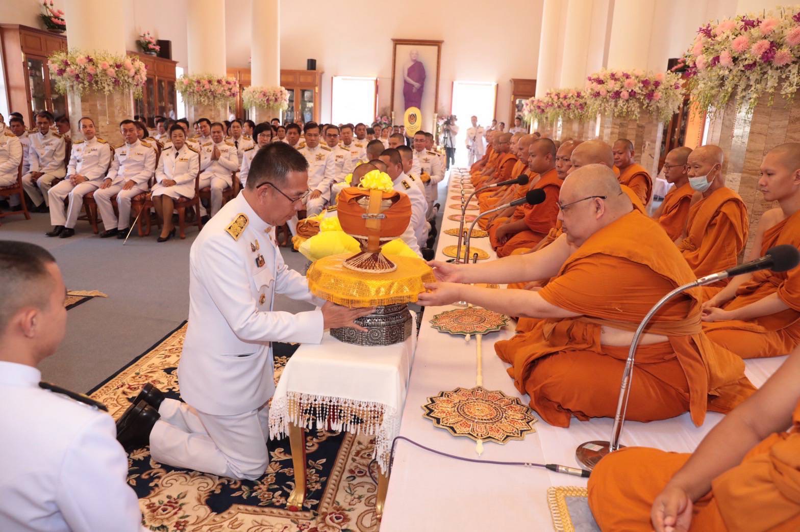 พระบาทสมเด็จพระเจ้าอยู่หัว ทรงพระกรุณาโปรดเกล้าฯ พระราชทานผ้าพระกฐิน ประจำปี พ.ศ. 2566 ให้กรมการพัฒนาชุมชน