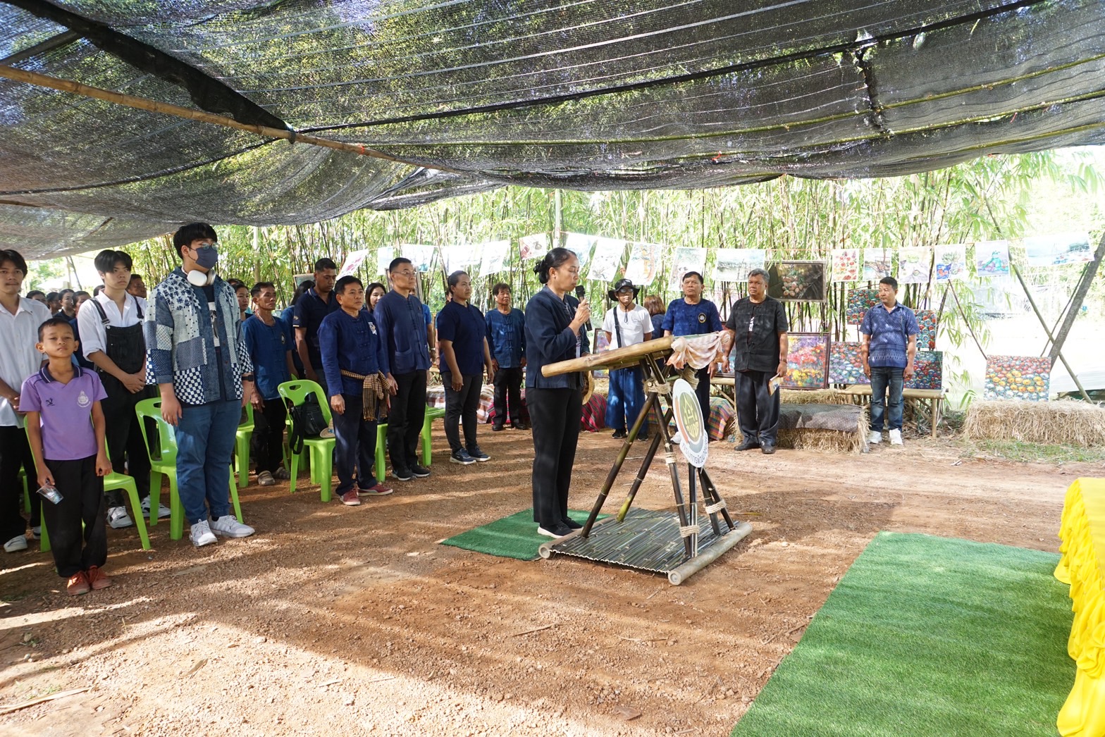 พช.ระยอง จัดกิจกรรม“สร้างศิลปะจากธรรมชาติ ปลูกจิตสำนึกรักษ์ดิน รักษ์น้ำ เนื่องในวันดินโลก”