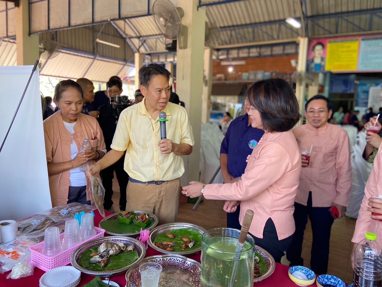 ภาพโครงการส่งเสริมการท่องเที่ยวเชิงสร้างสรรค์ที่นักท่องเที่ยวลงมือปฏิบัติ กิจกรรมส่งเสริมการเรียนรู้ที่นักท่องเที่ยวลงมือปฏิบัติ (D-HOPE)