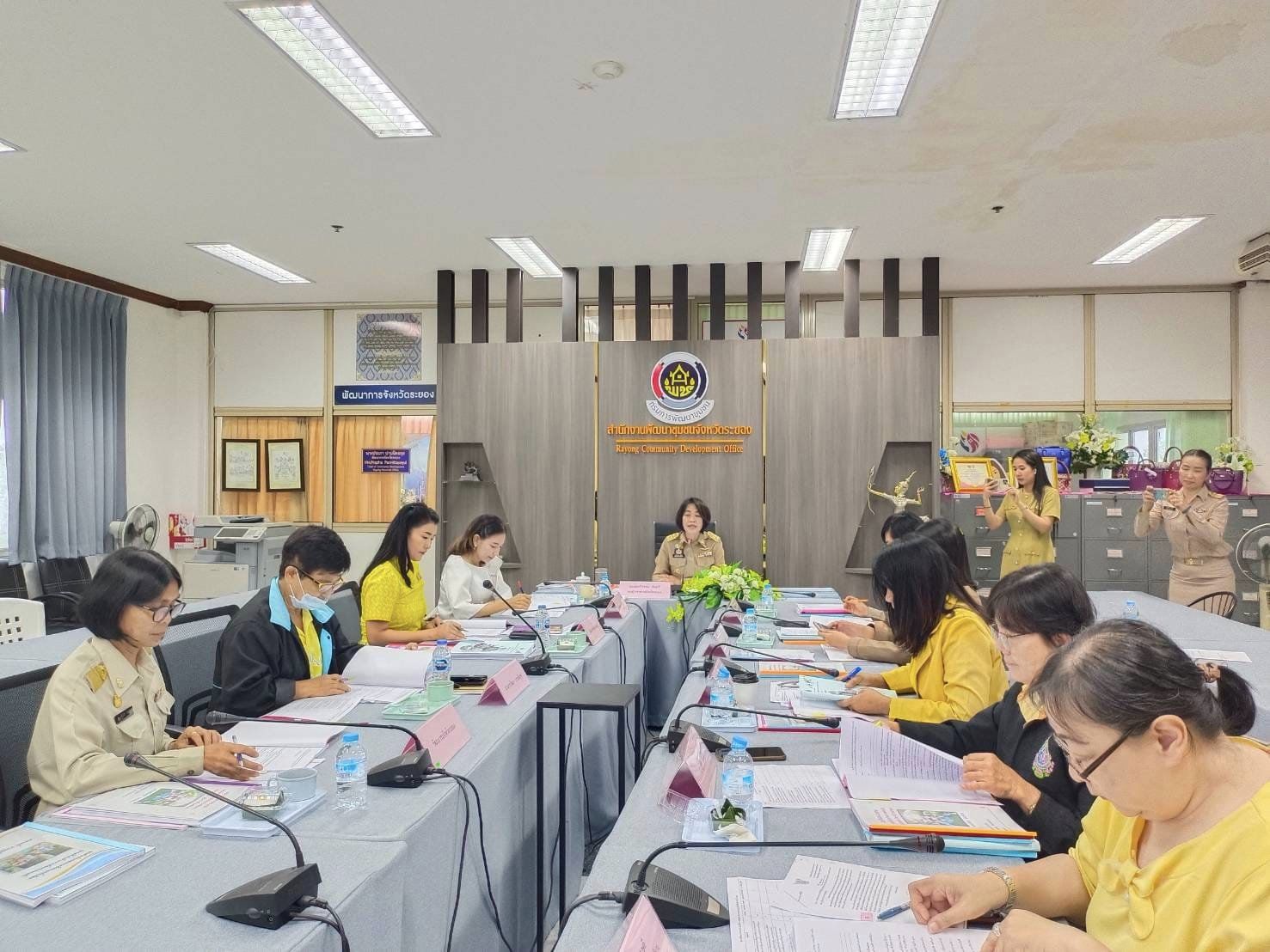 พช.ระยอง เข้าร่วมการประชุมคณะกรรมการ คัดเลือกครอบครัวร่มเย็นและบุคคลดีเด่นด้านการพัฒนาครอบครัวจังหวัดระยอง ประจำปี 2567