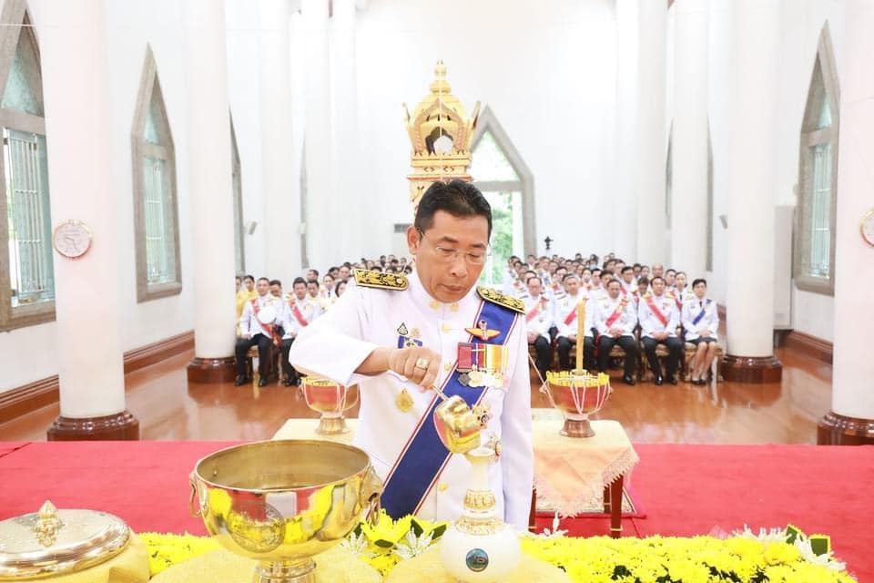 สำนักงานพัฒนาชุมชนจังหวัดระยอง ร่วมพิธีเวียนเทียนสมโภชน้ำพระพุทธมนต์ศักดิ์สิทธิ์ เนื่องในโอกาสมหามงคลเฉลิมพระชนมพรรษา 6 รอบ 28 กรกฎาคม 2567