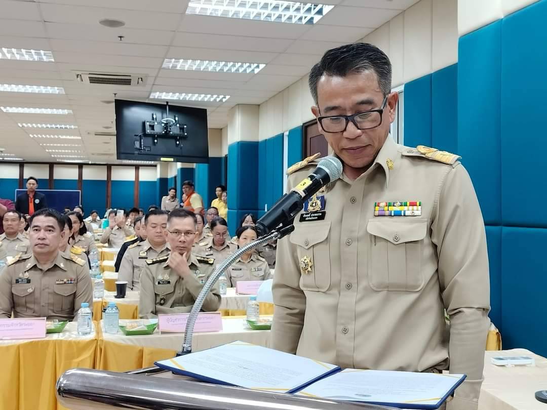 พช.ระยอง เข้าร่วมพิธีลงนามบันทึกข้อตกลง (MOU) โครงการมหาดไทยสีขาว สร้างพื้นที่ปลอดภัยหยุดยั้งยาเสพติด (Safe Zone No Drugs)