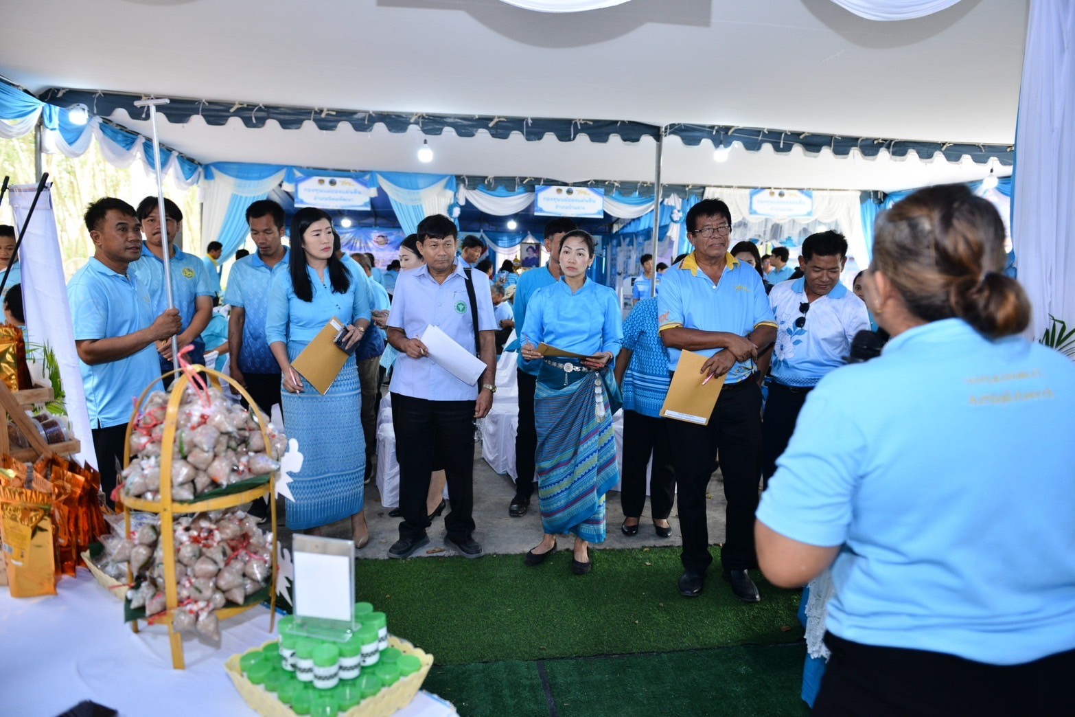 พช.ระยอง ร่วมกับเครือข่ายกองทุนแม่ของแผ่นดินจังหวัดระยอง จัดกิจกรรม 25 พฤศจิกายน วันกองทุนแม่ของแผ่นดิน “๒ ทศวรรษ กองทุนแม่ของแผ่นดิน ครอบครัวอบอุ่น ชุมชนเข้มแข็ง”