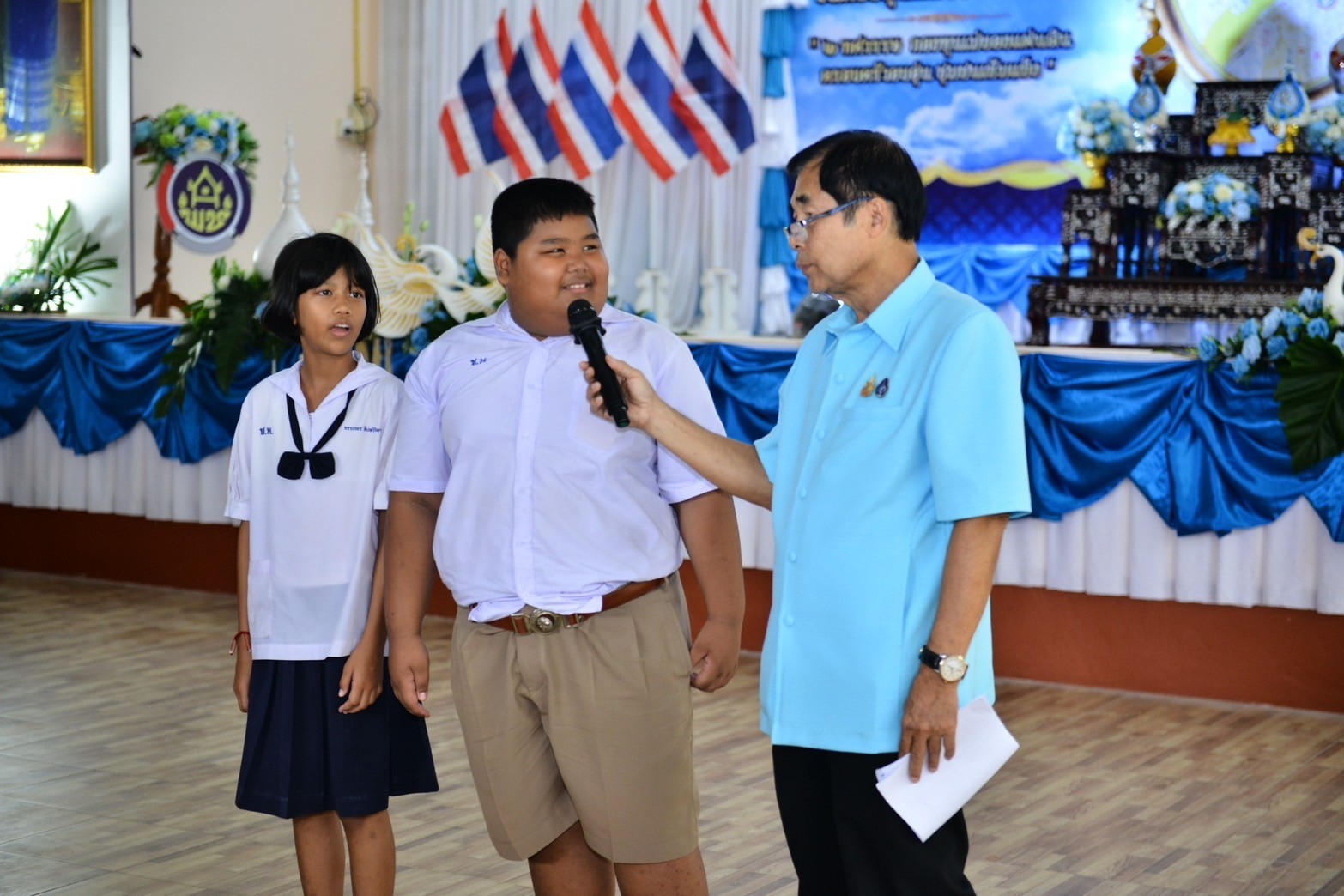 พช.ระยอง ร่วมกับเครือข่ายกองทุนแม่ของแผ่นดินจังหวัดระยอง จัดกิจกรรม 25 พฤศจิกายน วันกองทุนแม่ของแผ่นดิน “๒ ทศวรรษ กองทุนแม่ของแผ่นดิน ครอบครัวอบอุ่น ชุมชนเข้มแข็ง”