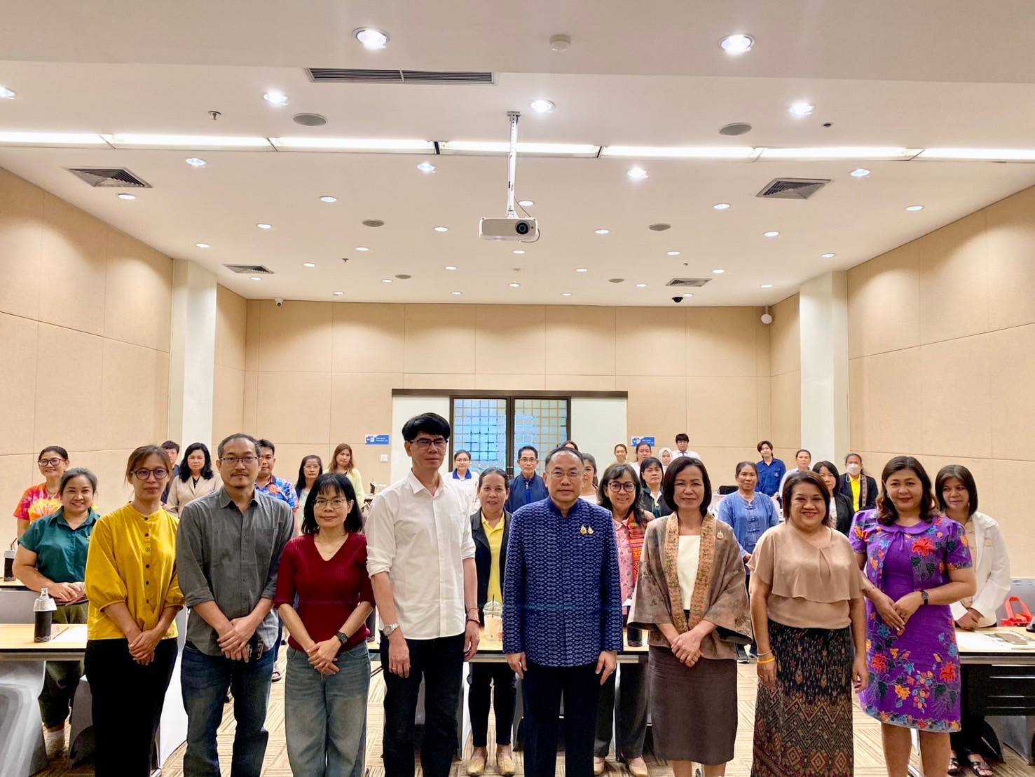 สำนักงานพัฒนาชุมชนจังหวัดระยอง ดำเนินโครงการพัฒนาคุณภาพมาตรฐานผลิตภัณฑ์ OTOP กลุ่มปรับตัวสู่การพัฒนา (Quadrant D)
