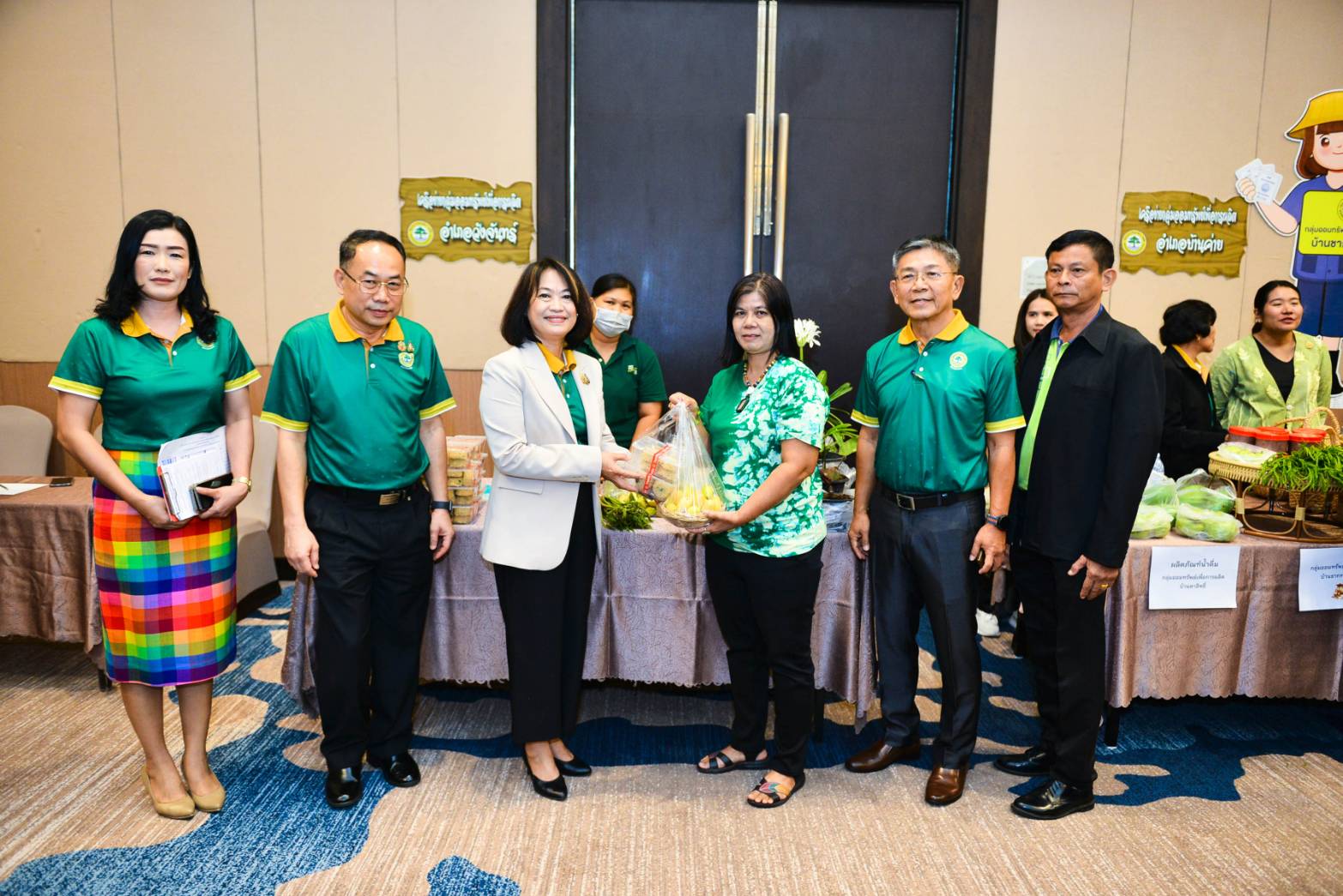 พช. ระยองแสดงพลังขับเคลื่อนงานกลุ่มออมทรัพย์เพื่อการผลิต ในงาน“มหกรรมการออม 51 ปี ทุนชุมชนขับเคลื่อนเศรษฐกิจฐานราก (ระดับภูมิภาค)
