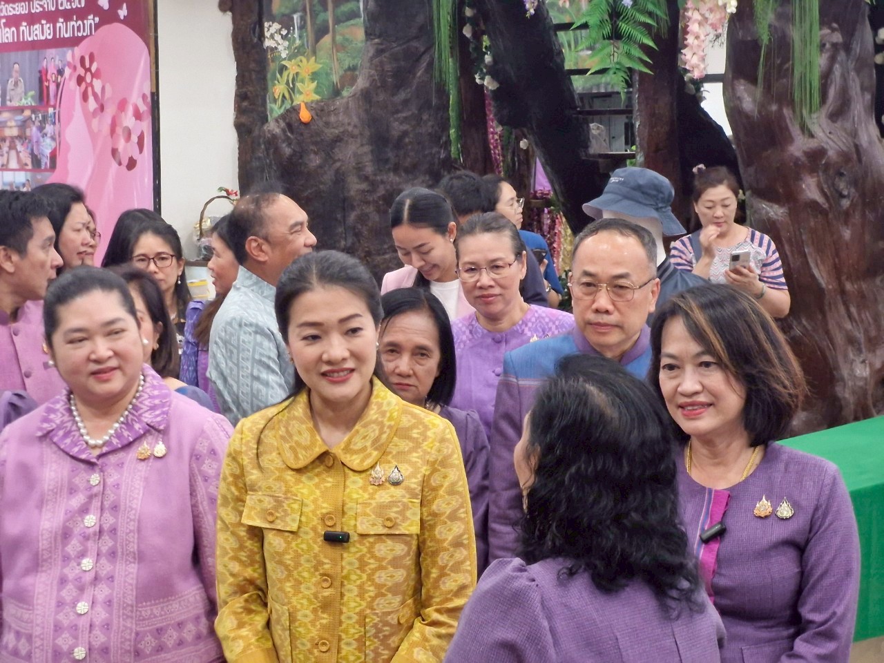 พช.ระยอง ดำเนินโครงการเชิดชูเกียรติสตรีภาคกลางทีมีผลงานดีเด่นเนื่องในงานสตรีสากล ประจำปี 2568