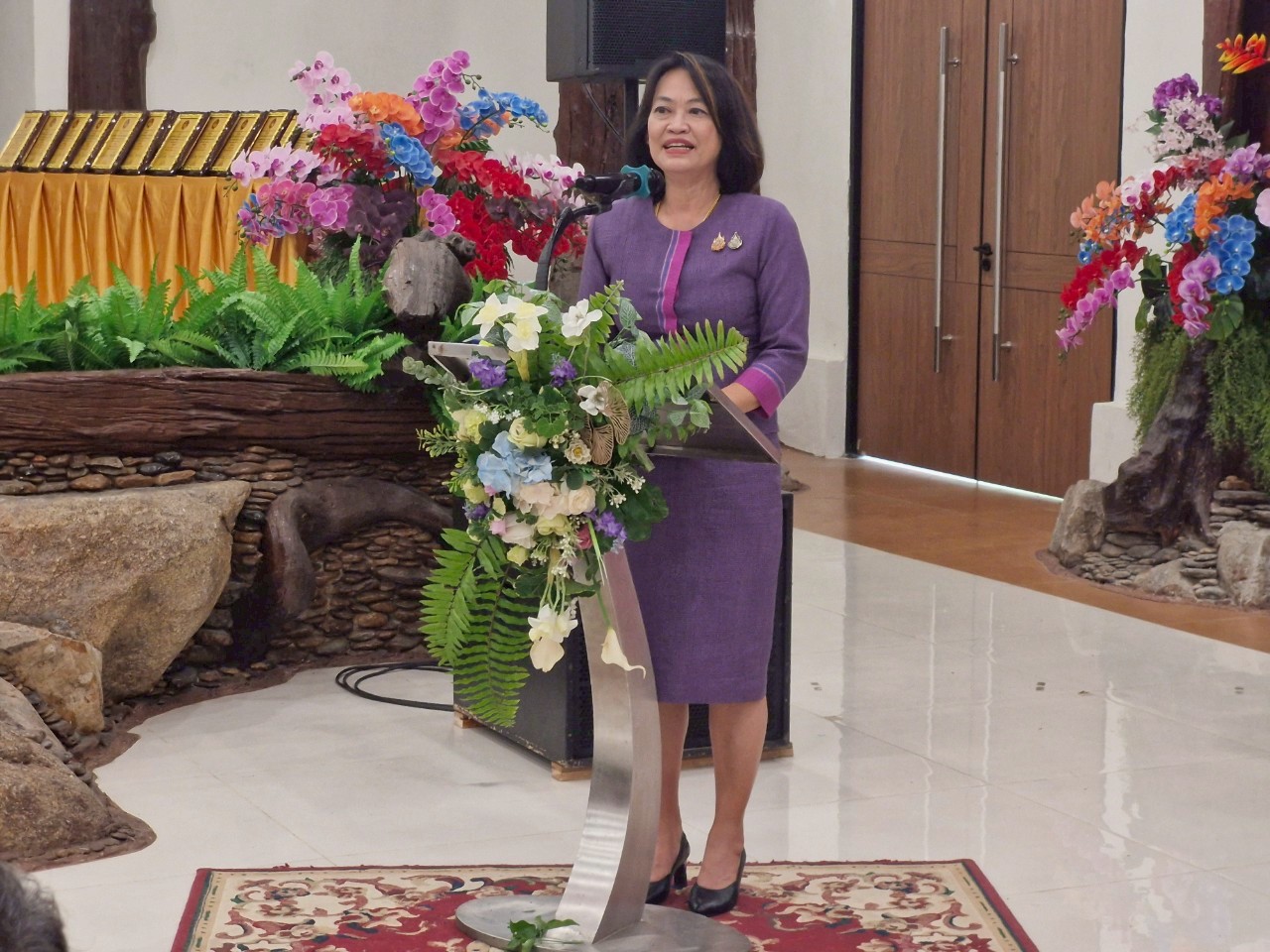 พช.ระยอง ดำเนินโครงการเชิดชูเกียรติสตรีภาคกลางทีมีผลงานดีเด่นเนื่องในงานสตรีสากล ประจำปี 2568