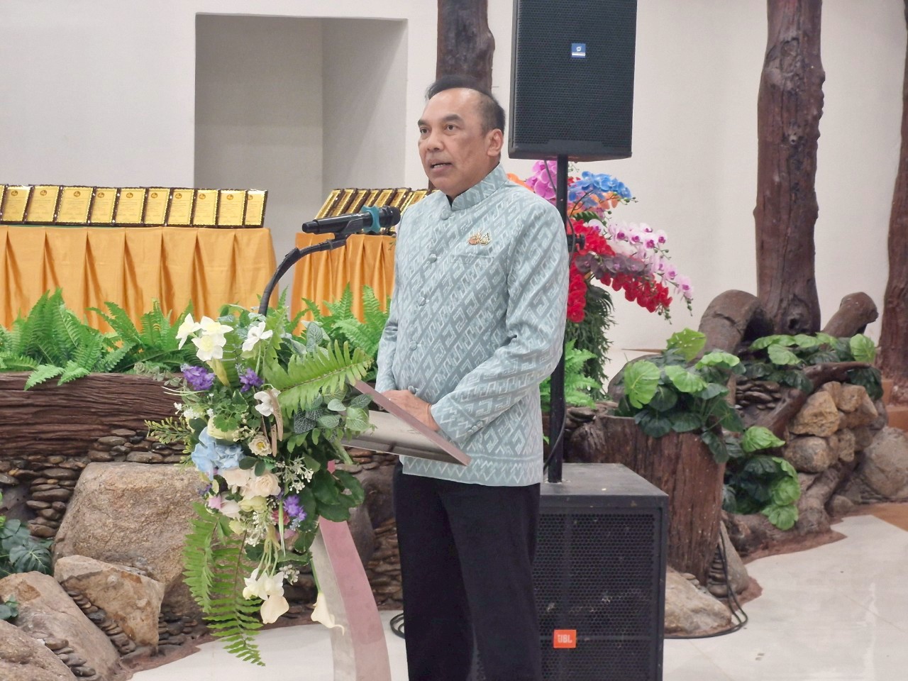 พช.ระยอง ดำเนินโครงการเชิดชูเกียรติสตรีภาคกลางทีมีผลงานดีเด่นเนื่องในงานสตรีสากล ประจำปี 2568