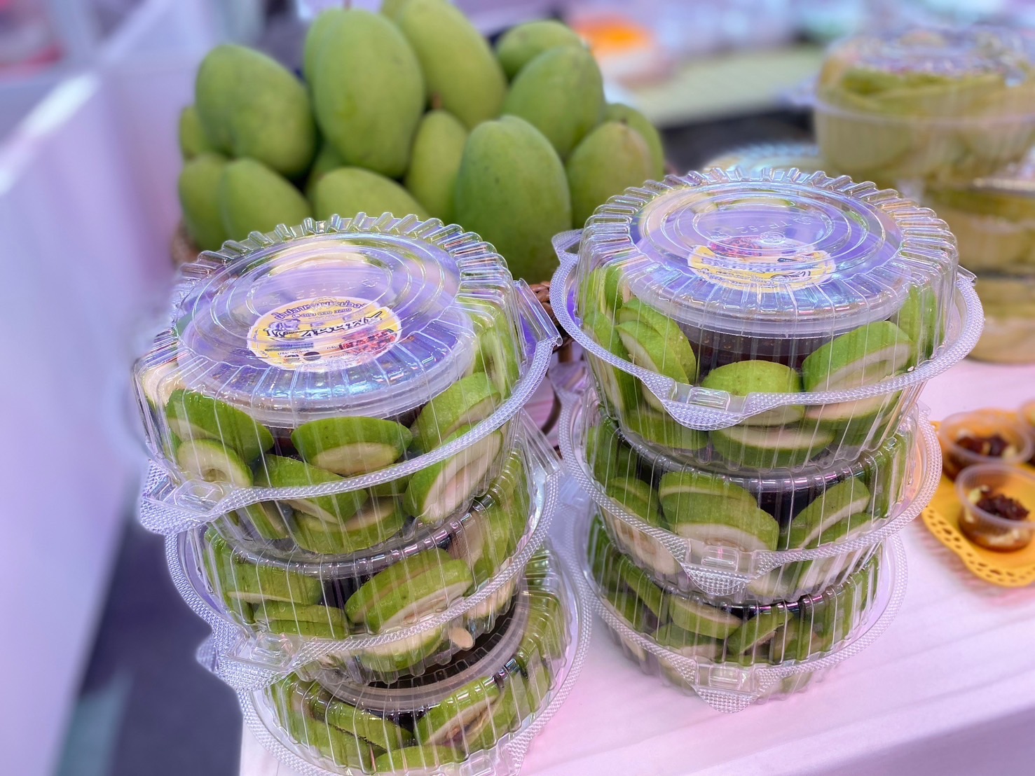 สำนักงานพัฒนาชุมชนจังหวัดระยอง จัดโครงการพัฒนาการท่องเที่ยวเพื่อยกระดับเข้าสู่ความเป็นสากล กิจกรรม เที่ยว ฟิน กิน ช้อป จังหวัดระยอง ระหว่างวันที่ 5-9 มีนาคม 2568 ณ ลานโปรโมชั่น ชั้น 1 ศูนย์การค้าเซ็นทรัล ระยอง