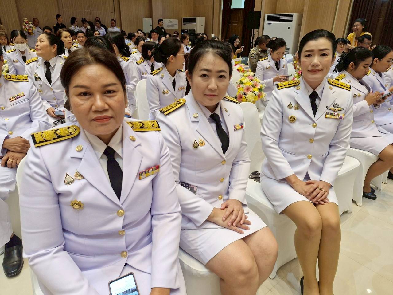 พช.ระยอง ร่วมพิธี “วันพระบาทสมเด็จพระพุทธยอดฟ้าจุฬาโลกมหาราช และวันที่ระลึกมหาจักรีบรมราชวงศ์”