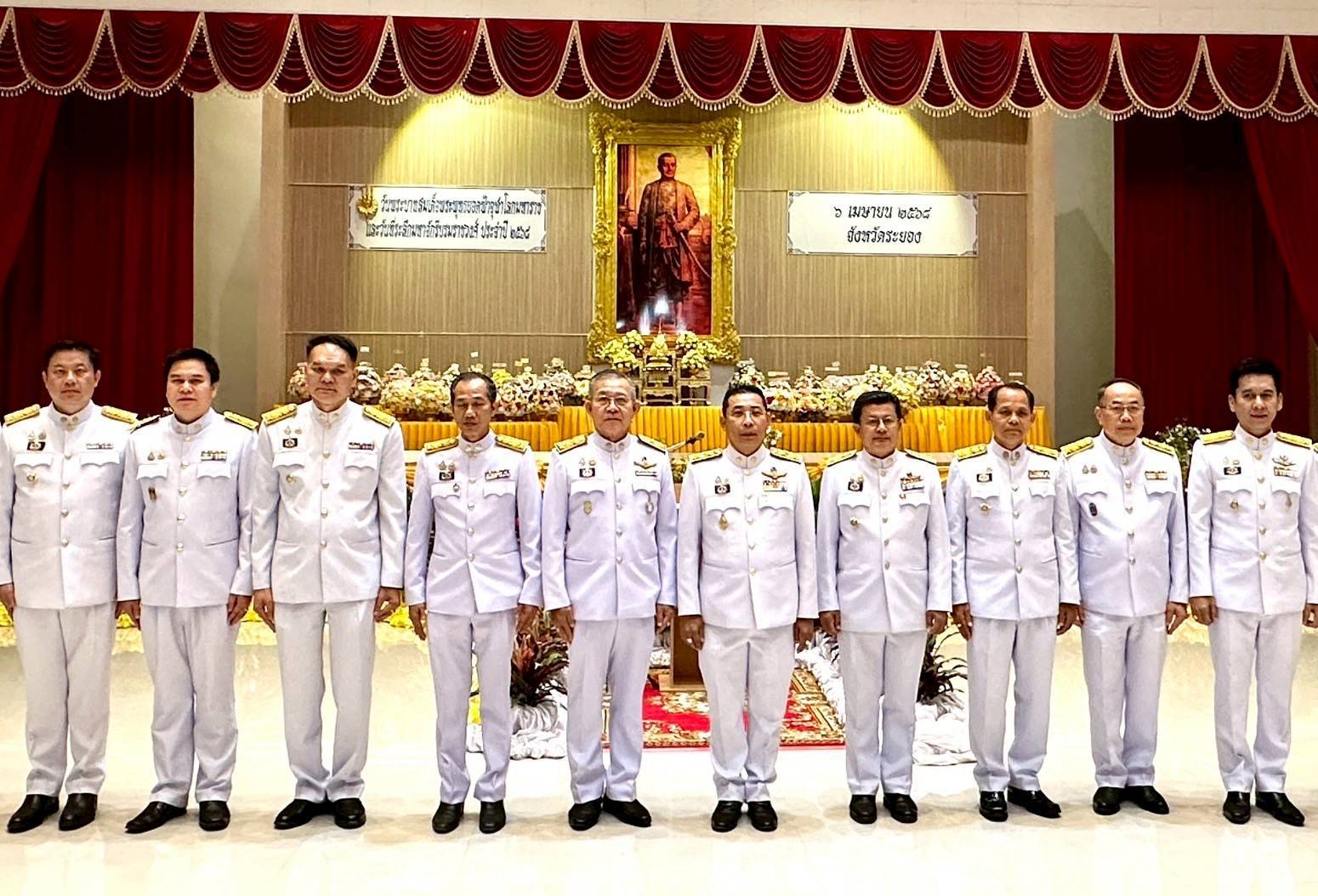 พช.ระยอง ร่วมพิธี “วันพระบาทสมเด็จพระพุทธยอดฟ้าจุฬาโลกมหาราช และวันที่ระลึกมหาจักรีบรมราชวงศ์”