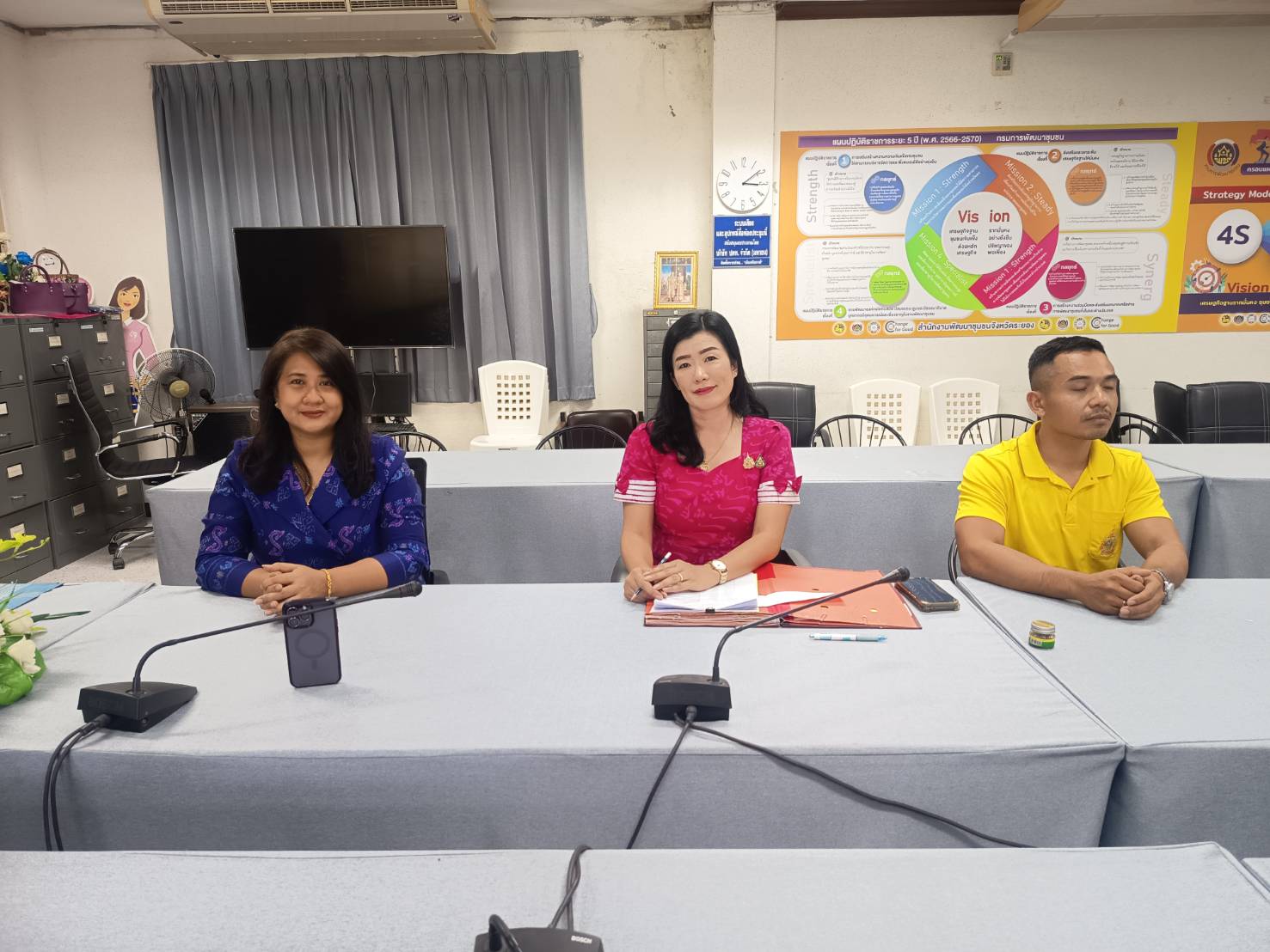 พช.ระยอง ร่วมรับฟังรายการ Together ก้าวไปด้วยกัน EP.2 D-HOPE