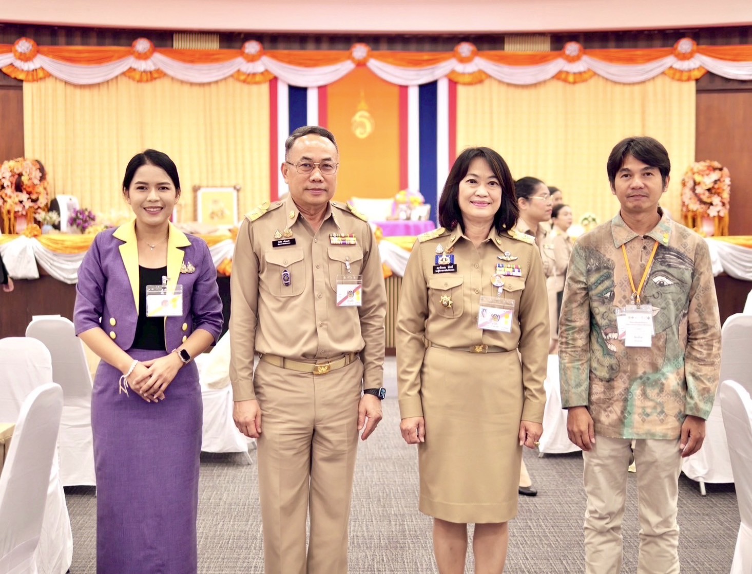 สำนักงานพัฒนาชุมชนจังหวัดระยอง ร่วมกิจกรรมโครงการจัดแสดงนิทรรศการและผลงานภูมิปัญญาผ้าไทยและงานหัตถกรรม