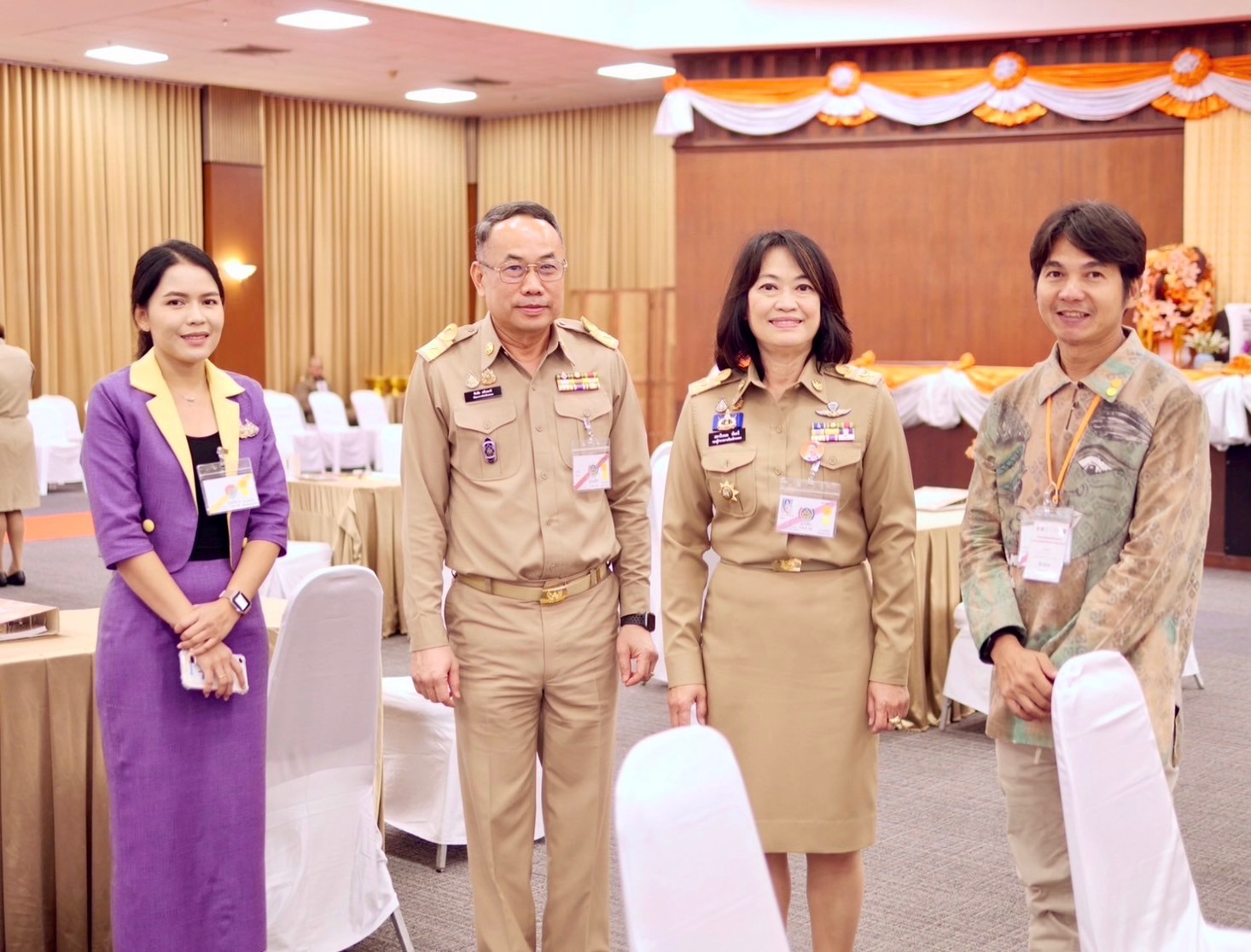 สำนักงานพัฒนาชุมชนจังหวัดระยอง ร่วมกิจกรรมโครงการจัดแสดงนิทรรศการและผลงานภูมิปัญญาผ้าไทยและงานหัตถกรรม