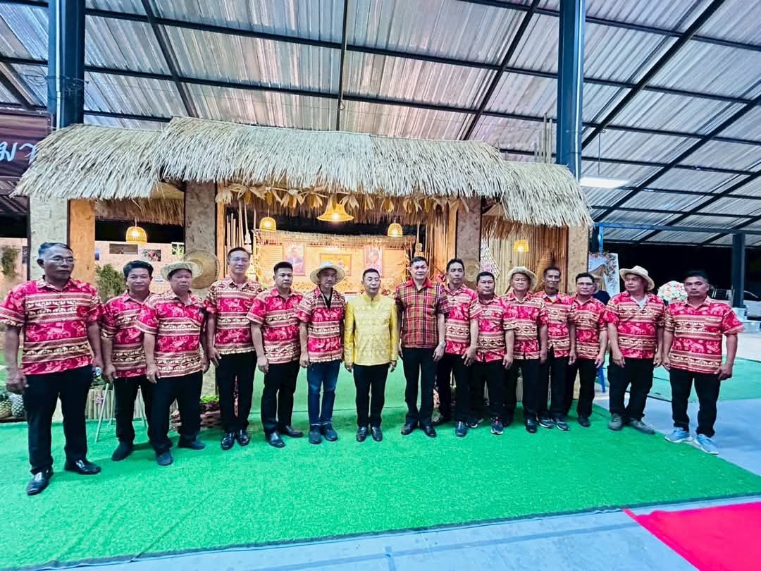 สำนักงานพัฒนาชุมชนจังหวัดระยอง ร่วมงานเทศกาลผลไม้และของดีอำเภอเขาชะเมา เปิดเขาเล่าเรื่อง เมืองชะเมา ครั้งที่ 15 ประจำปี พ.ศ. 2568