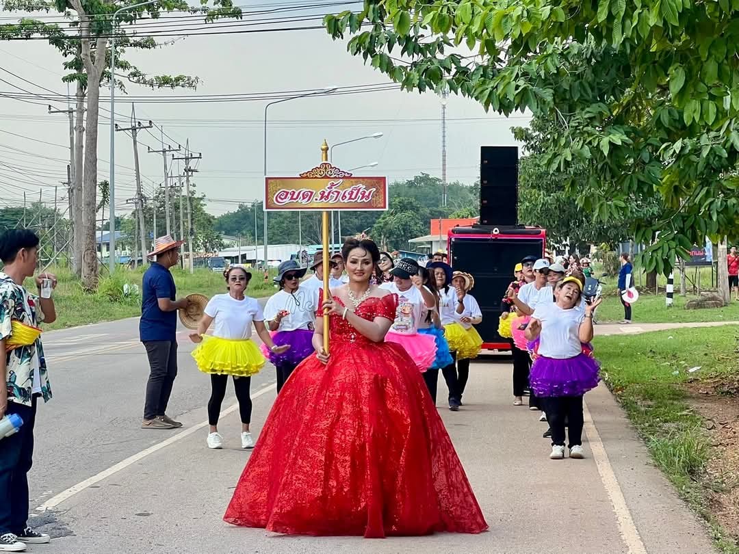 สำนักงานพัฒนาชุมชนจังหวัดระยอง ร่วมงานเทศกาลผลไม้และของดีอำเภอเขาชะเมา เปิดเขาเล่าเรื่อง เมืองชะเมา ครั้งที่ 15 ประจำปี พ.ศ. 2568