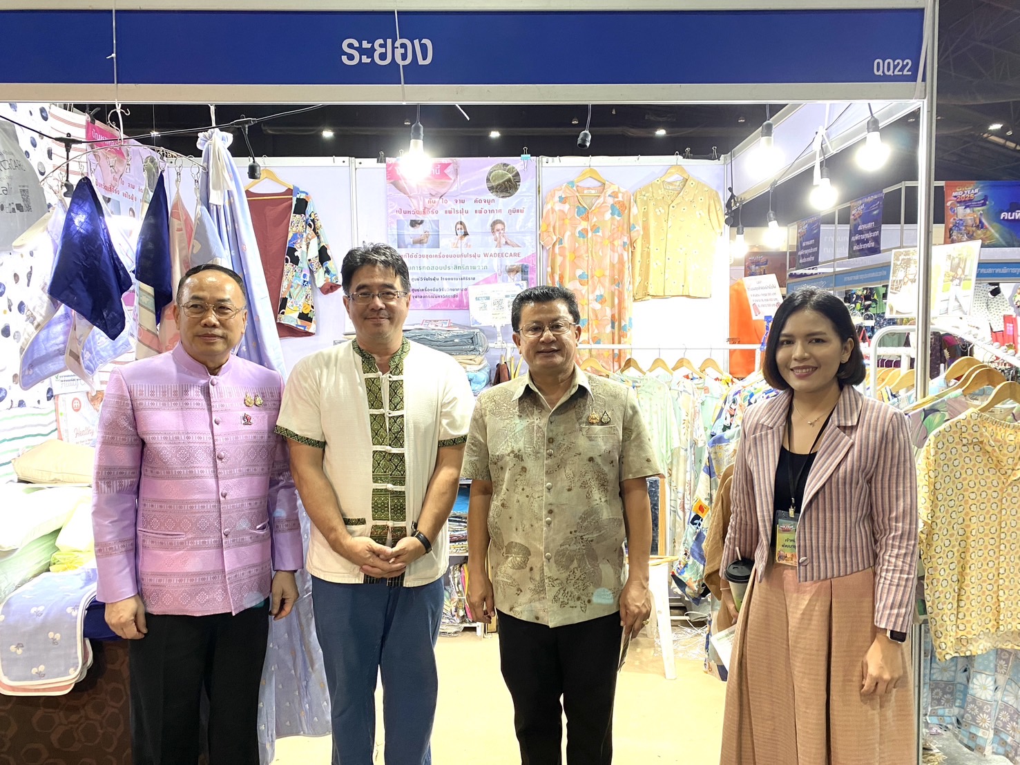 สำนักงานพัฒนาชุมชนจังหวัดระยอง รายงานยอดจำหน่าย OTOP จังหวัดระยอง ในงาน OTOP Midyear 2025