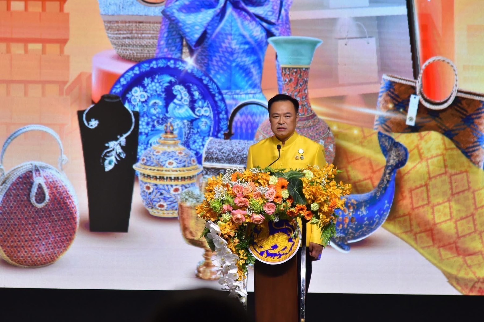 จังหวัดระยองร่วมพิธีเปิดงาน OTOP Midyear 2025 “ทันโลก ทันสมัย เศรษฐกิจไทยยั่งยืน” ชูศักยภาพภูมิปัญญาไทยสู่สากล 7 – 15 มิถุนายน 2568 ณ ชาเลนเจอร์ 1 – 3 อิมแพ็ค เมืองทองธานี