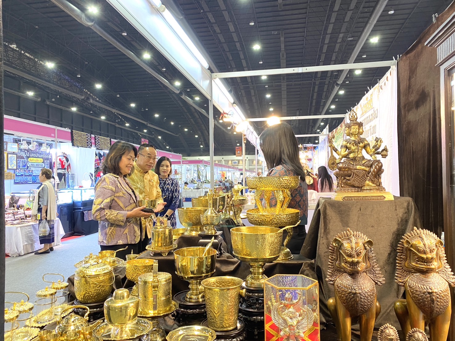 จังหวัดระยองร่วมพิธีเปิดงาน OTOP Midyear 2025 “ทันโลก ทันสมัย เศรษฐกิจไทยยั่งยืน” ชูศักยภาพภูมิปัญญาไทยสู่สากล 7 – 15 มิถุนายน 2568 ณ ชาเลนเจอร์ 1 – 3 อิมแพ็ค เมืองทองธานี